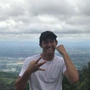 Meet your Posher, Sam